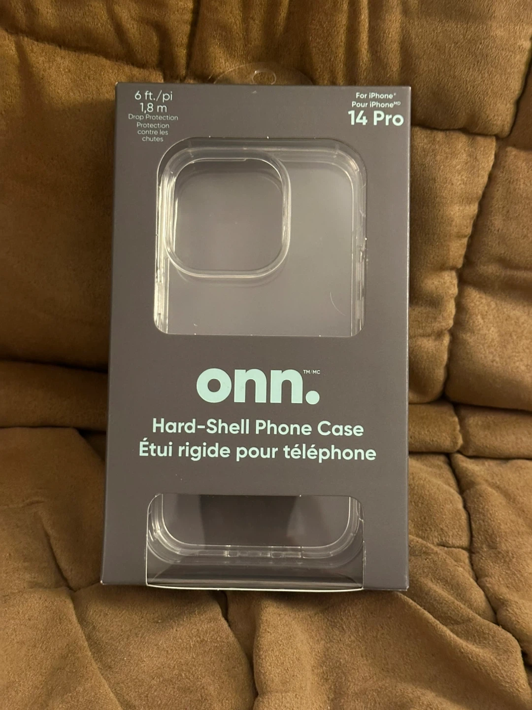 ONN. Hard-Shell Phone Case for iPhone 14 Pro - Clear