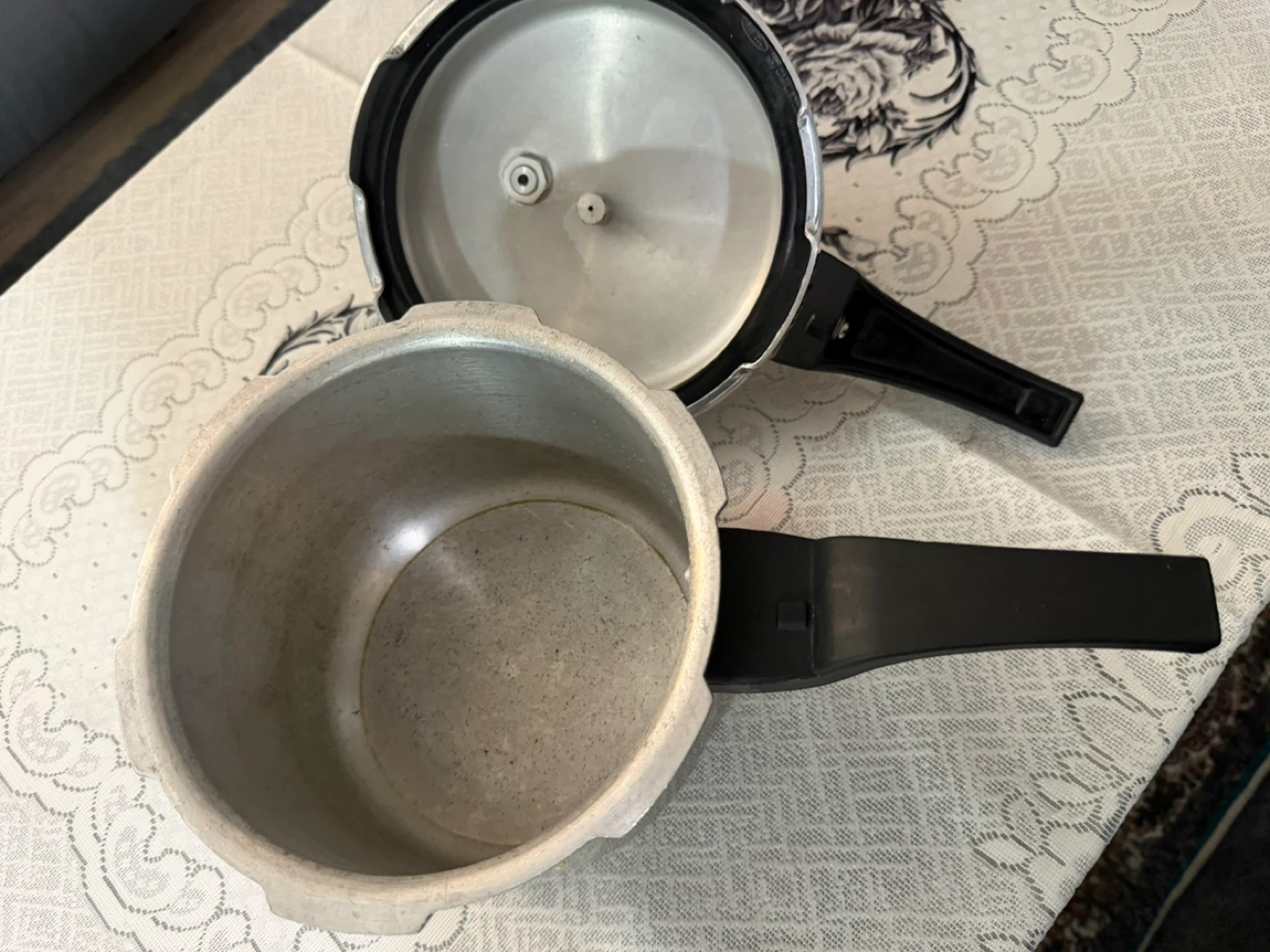 Universal Pride Pressure Cooker - photo 2