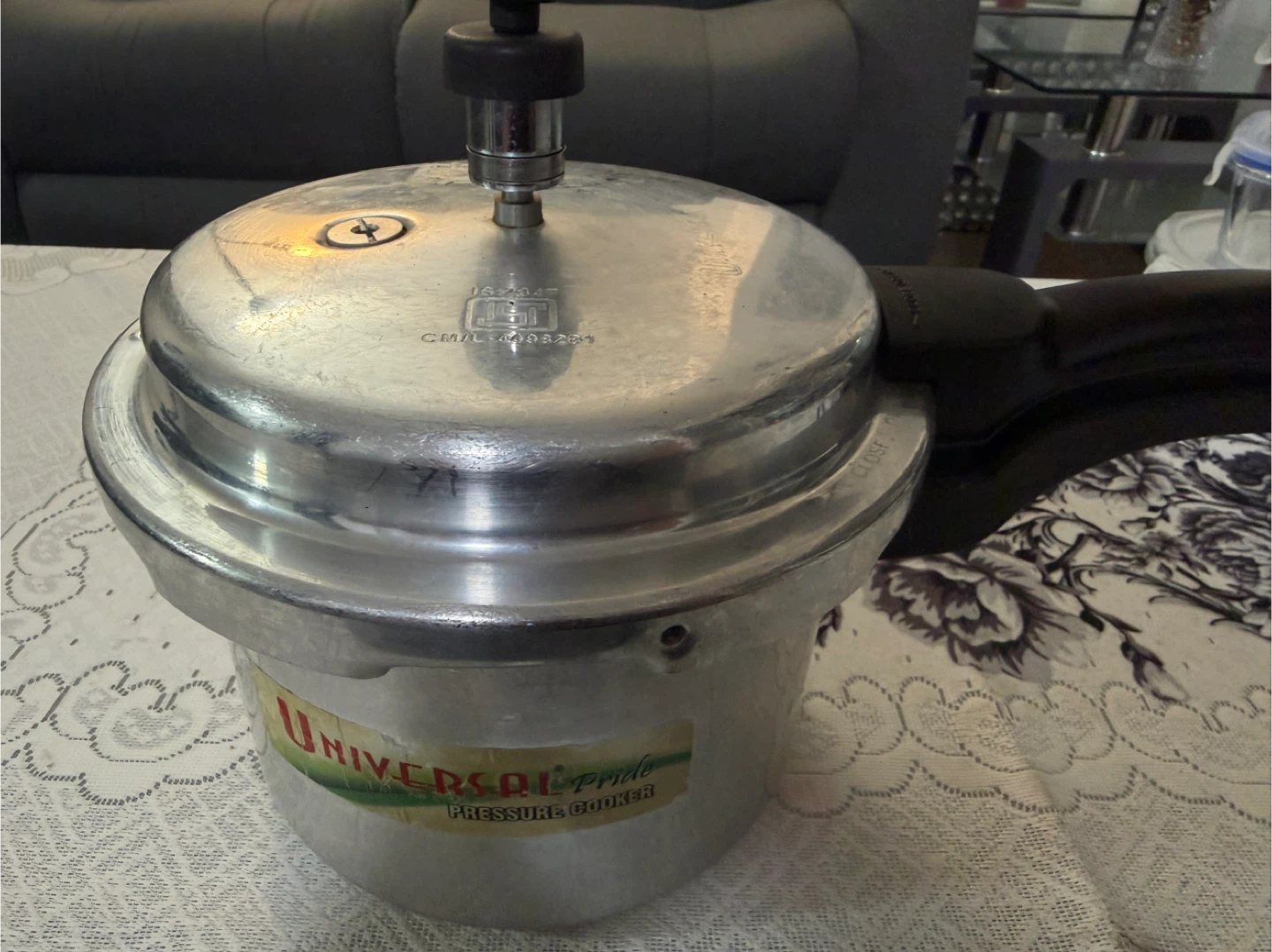 Universal Pride Pressure Cooker