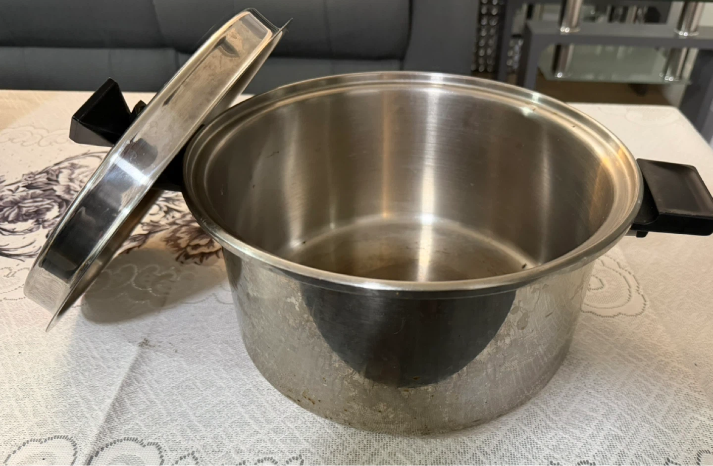 Big Stainless Steel Pot with Lid - photo 2
