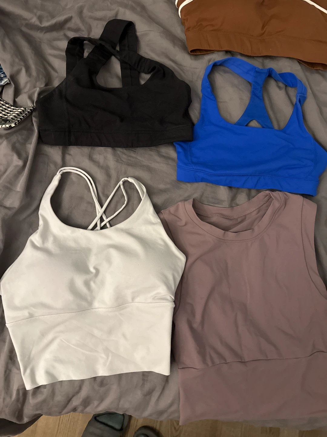 Lululemon Sports Bras and Tank Top Bundle - photo 3