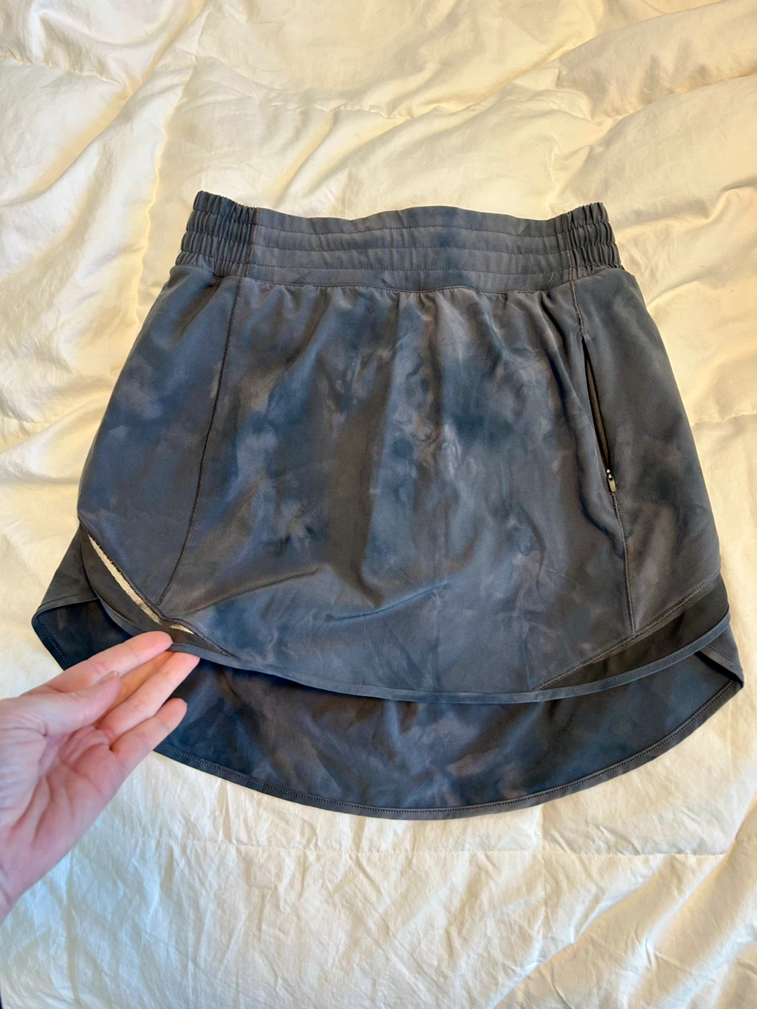 Lululemon hotty hot  High-Rise Skirt size 6 - photo 3