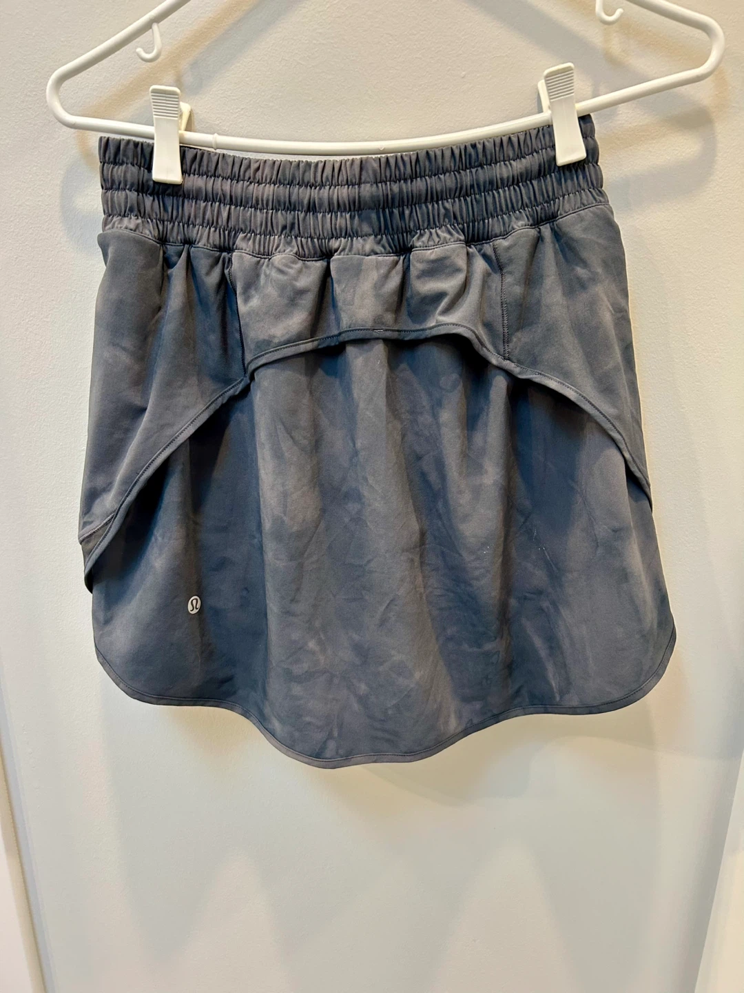 Lululemon hotty hot  High-Rise Skirt size 6 - photo 5