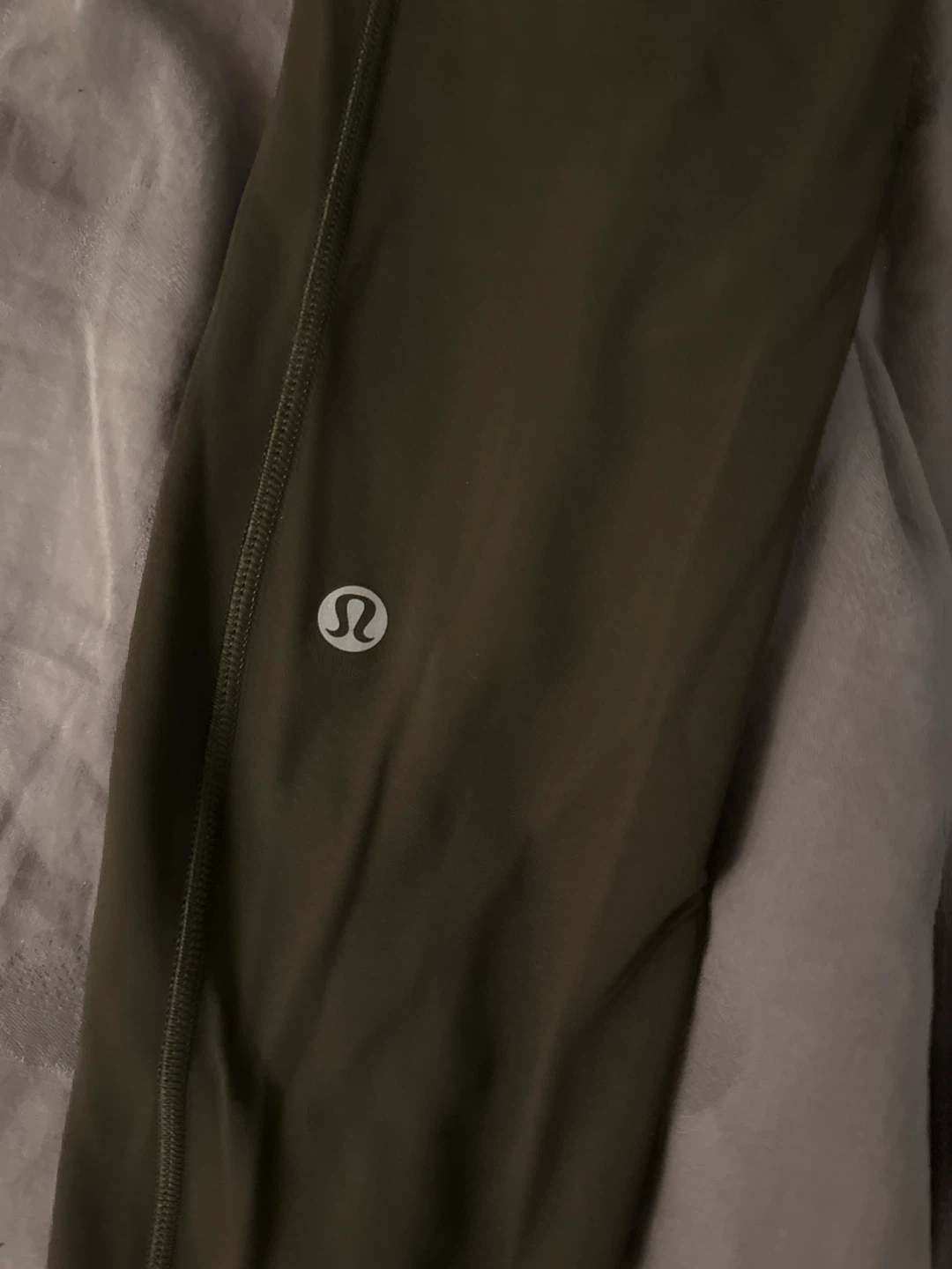 Lululemon Olive Green Leggings with Pockets - photo 4