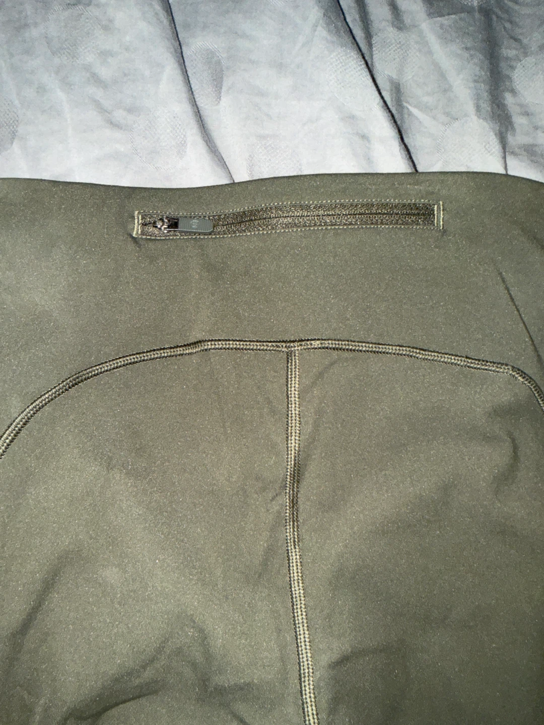 Lululemon Olive Green Leggings with Pockets - photo 5
