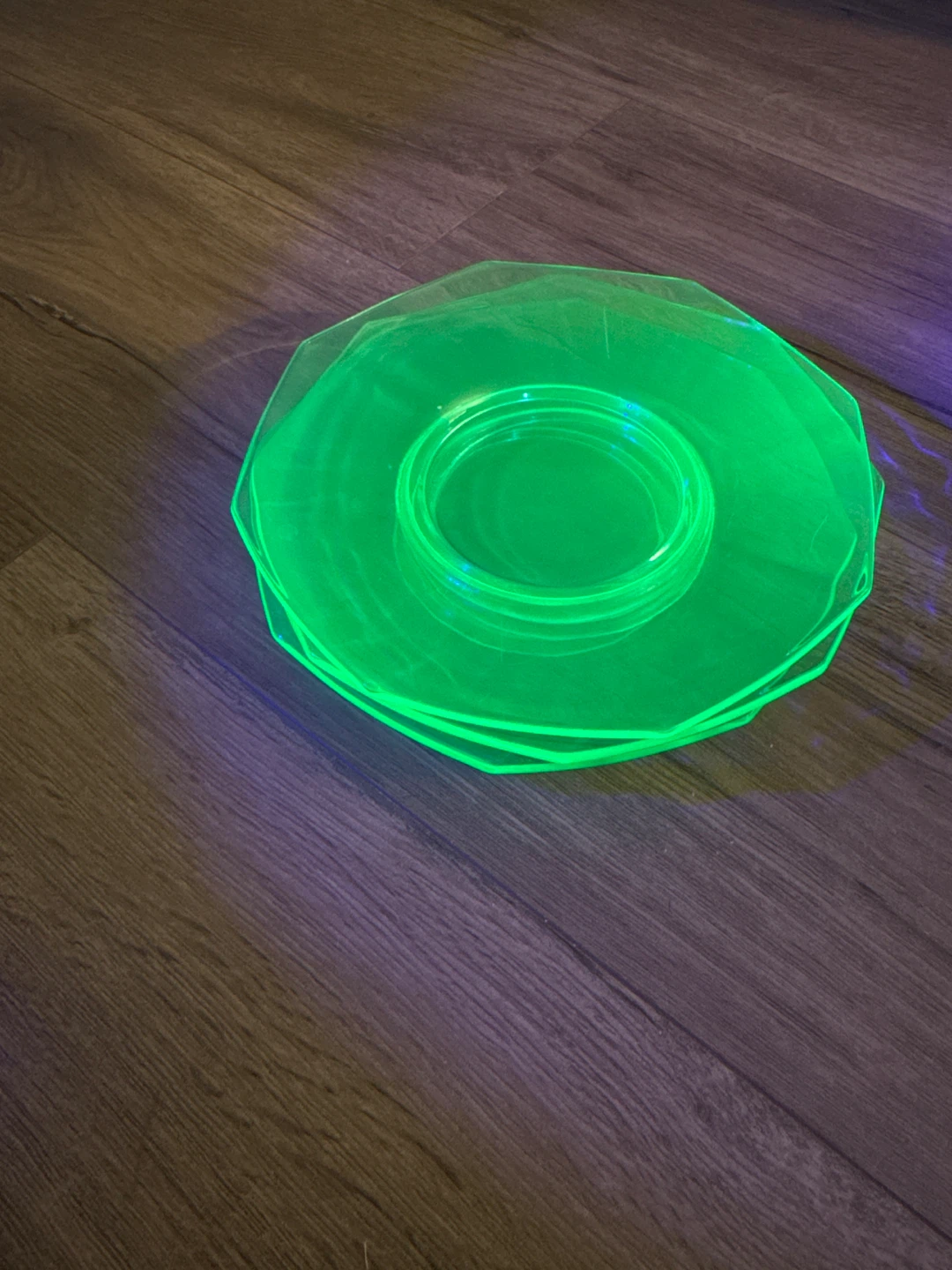 Set of 3 uranium Glass Plates