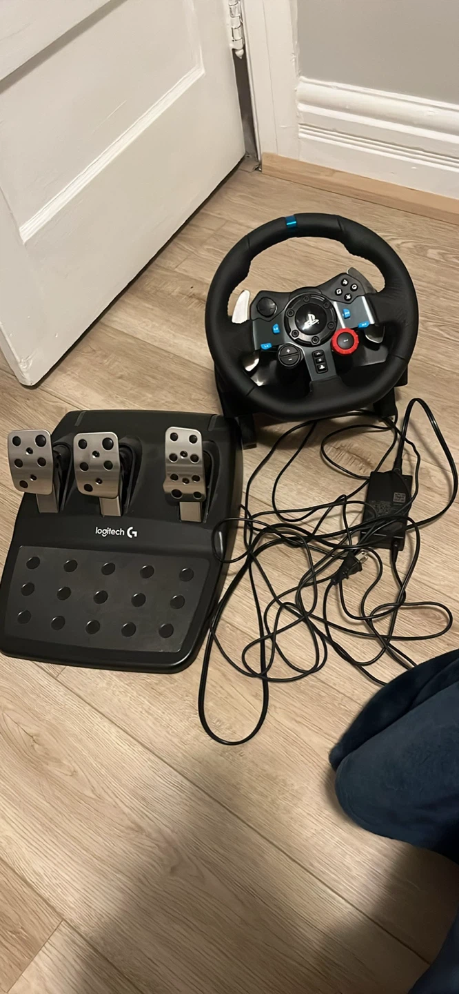 Logitech G Driving Force Shifter and Pedals