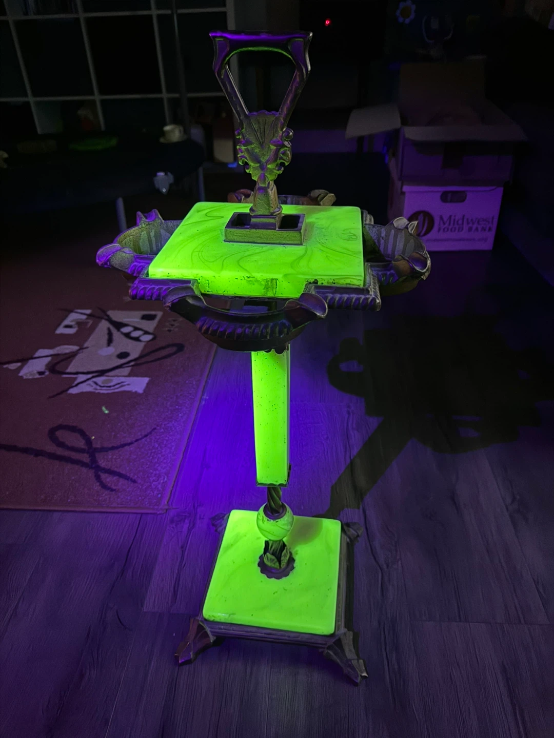Vintage Ashtray Stand with Uranium Glass Accents - photo 2