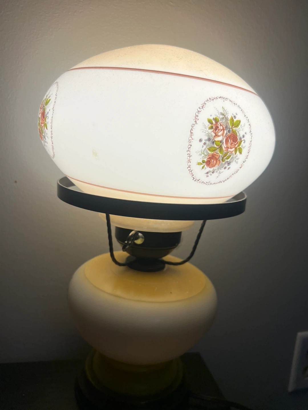 Vintage Rose Floral Table Lamp - photo 3