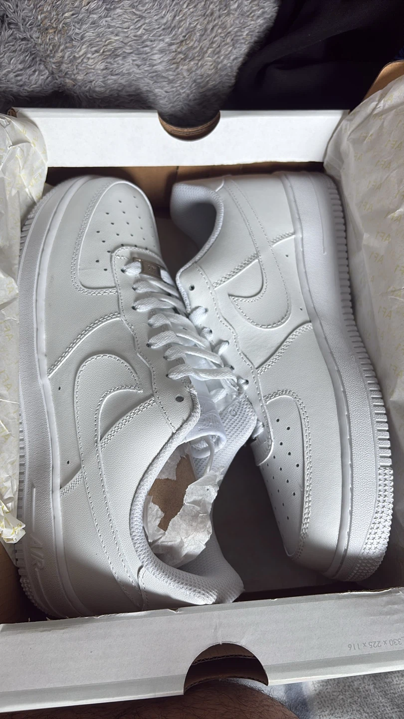 Nike Air Force 1 '07 White Sneakers