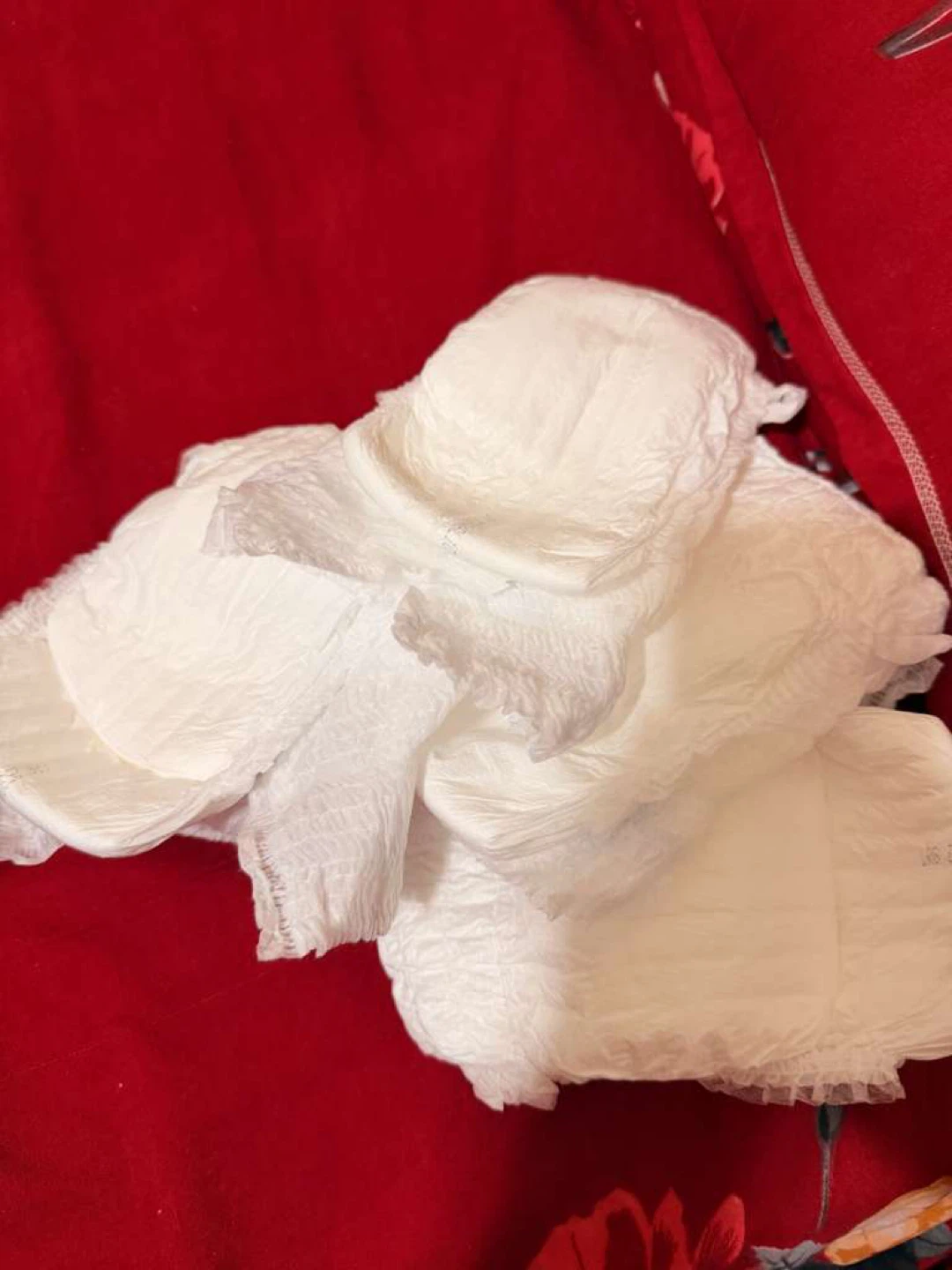 Loose diapers for adult