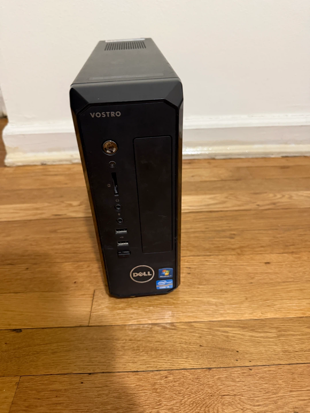 Dell Vostro 270s Desktop Computer