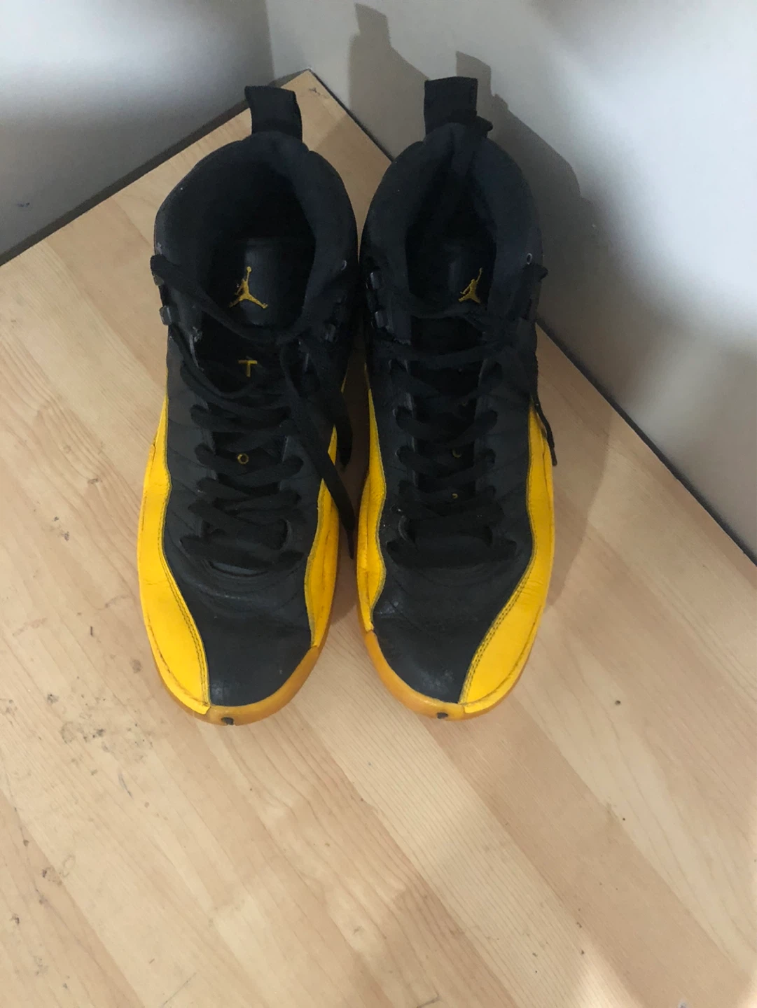 Air Jordan 12 Retro Taxi - Black Yellow - photo 2