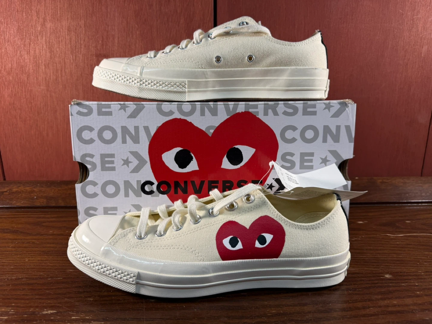 Comme des Garçons PLAY x Converse Low White Rd Heart Size M9/W11