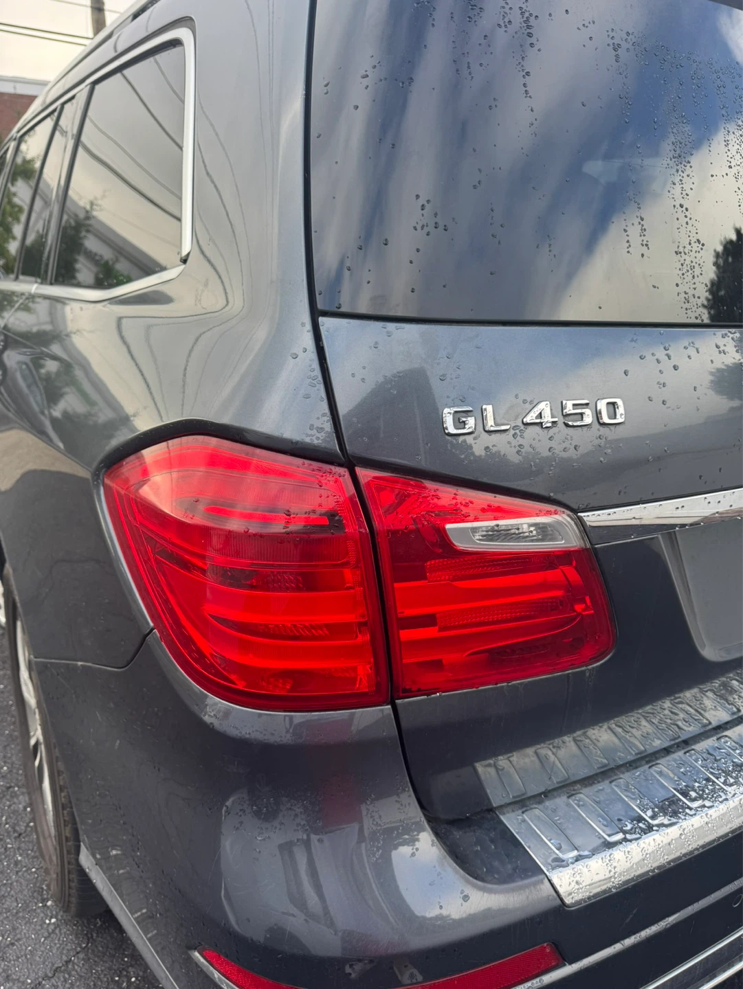 Mercedes-Benz GL450 SUV - photo 5