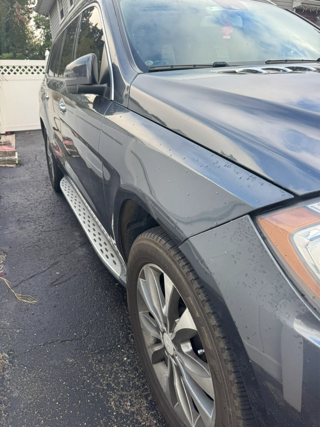 Mercedes-Benz GL450 SUV - photo 4