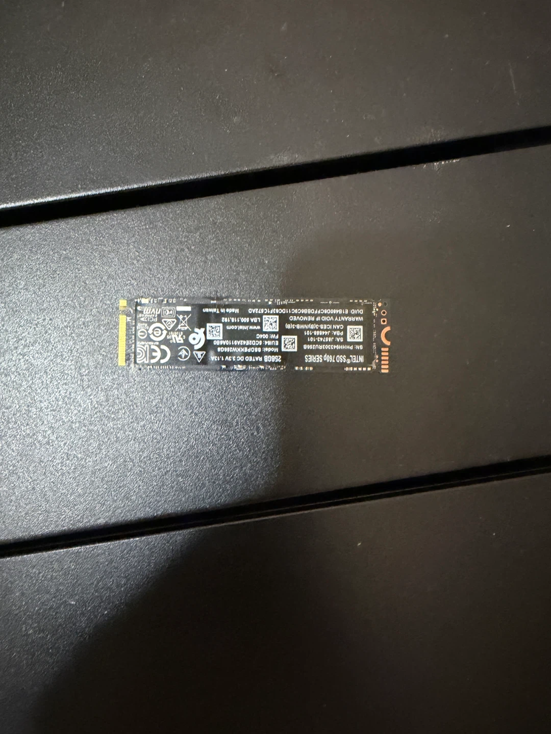 Intel SSD 760p Series 256GB NVMe M.2 SSD