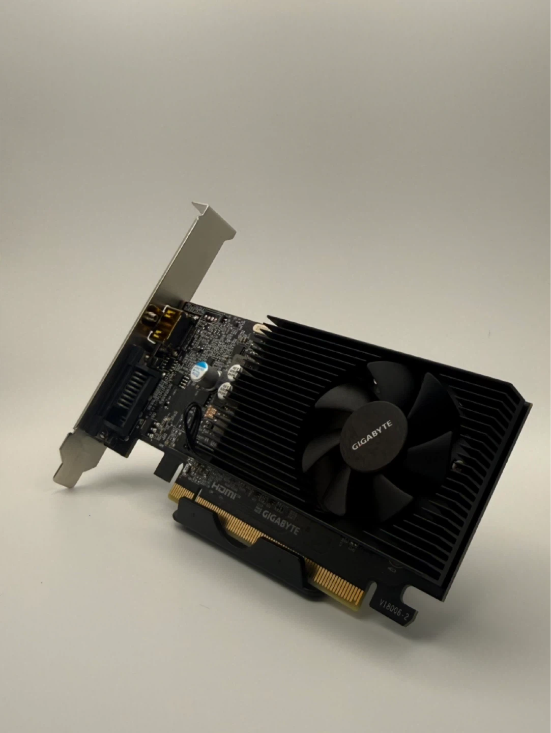 NVIDIA GeForce GT 1030 - photo 2