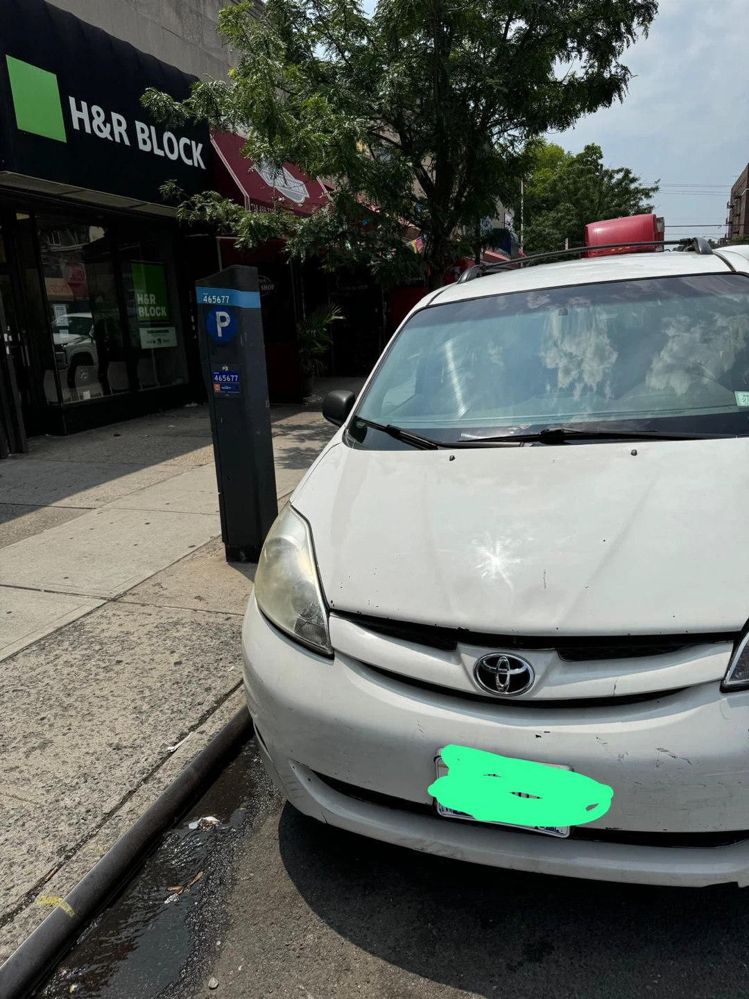 White Toyota Sienna SE Minivan 2008 - photo 2