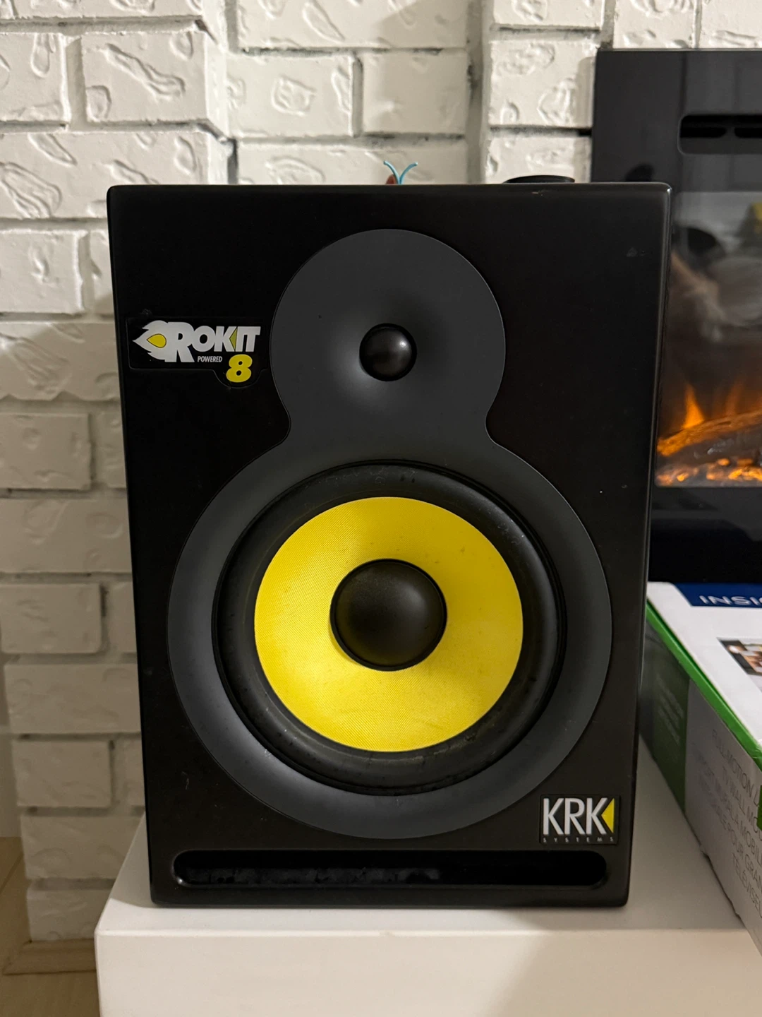 KRK Rokit 8 Powered Studio Monitor