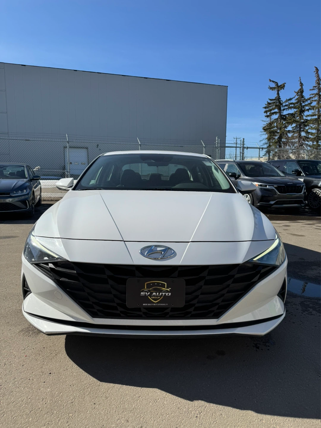 2023 Hyundai Elantra Preferred Sun & Tech - photo 2