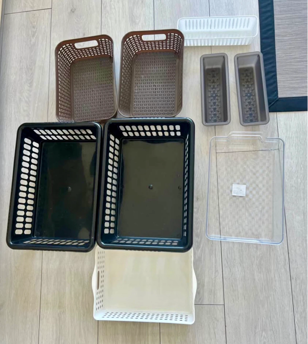 9 pieces of Storage Organizer/Baskets