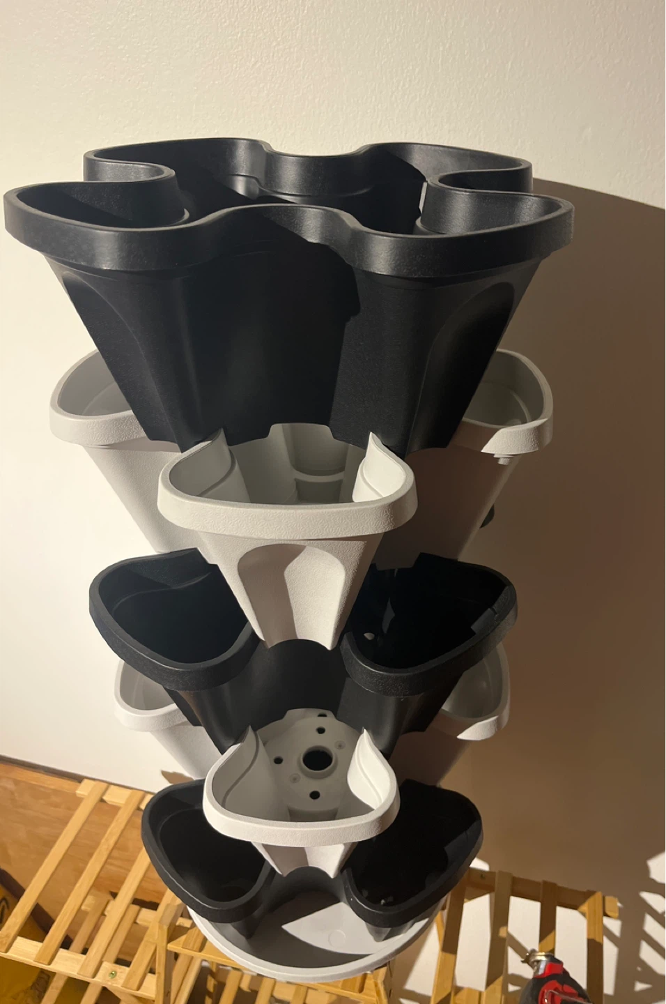 Stackable Vertical Planter Pots - photo 2