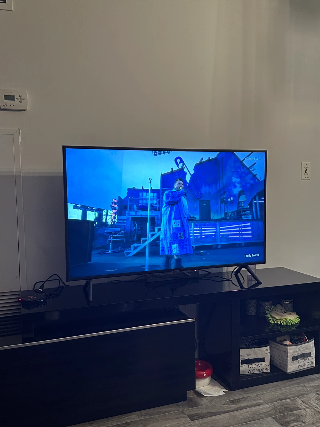SAMSUNG 50" Crystal UHD U8000F 4K Smart TV