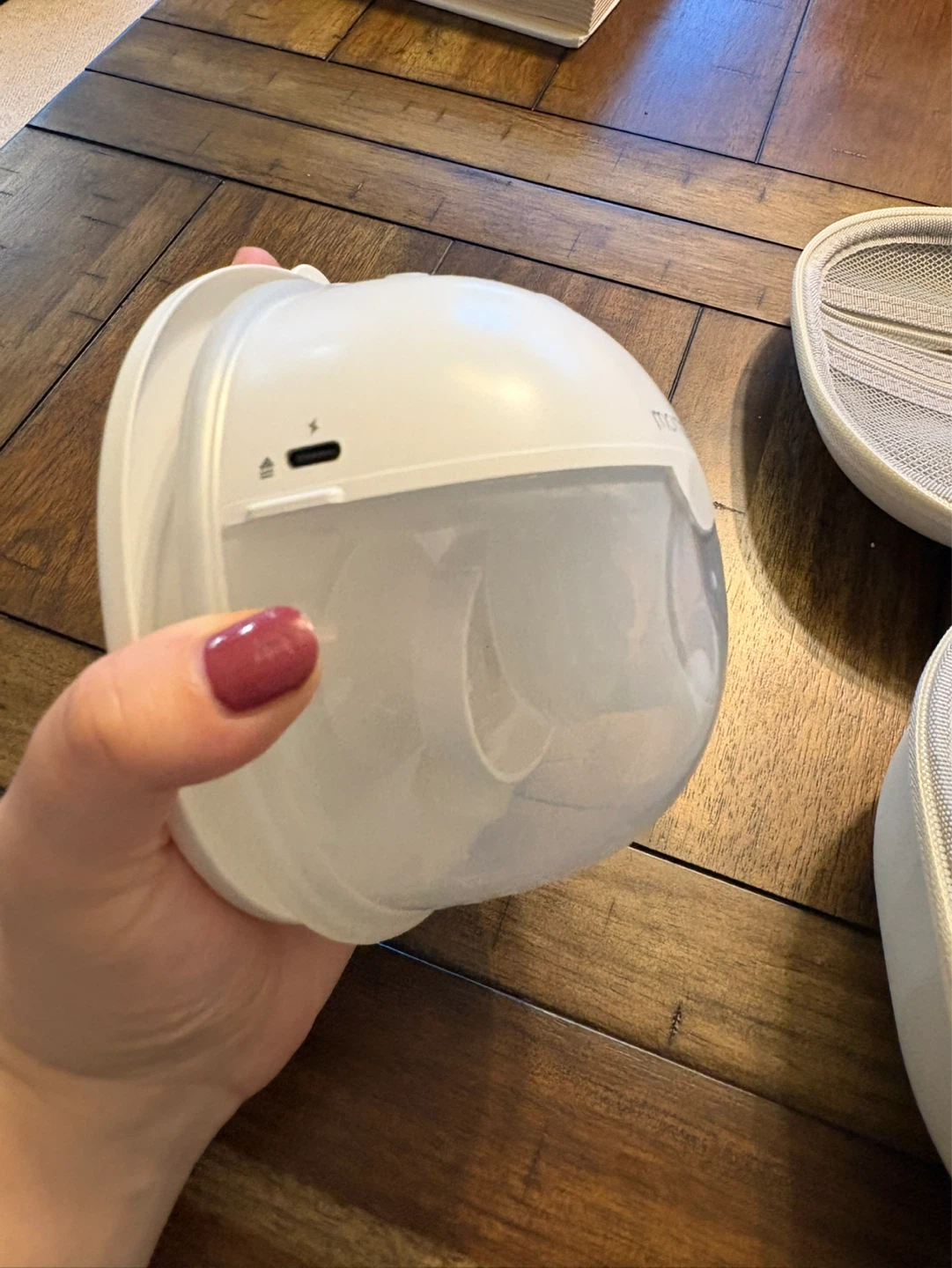 Momcozy Double Electric Breast Pump with Carrying Case - photo 2