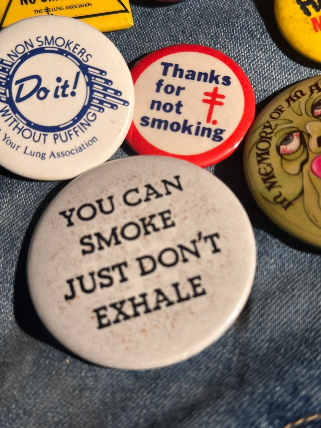 Vintage anti smoking button lot - photo 5
