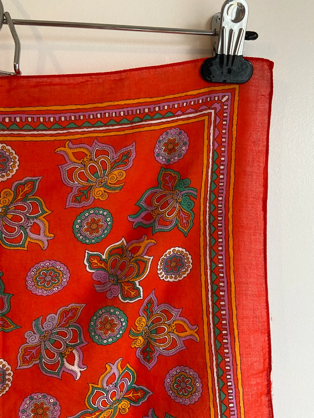 Vintage Red Paisley Square Scarf - photo 4