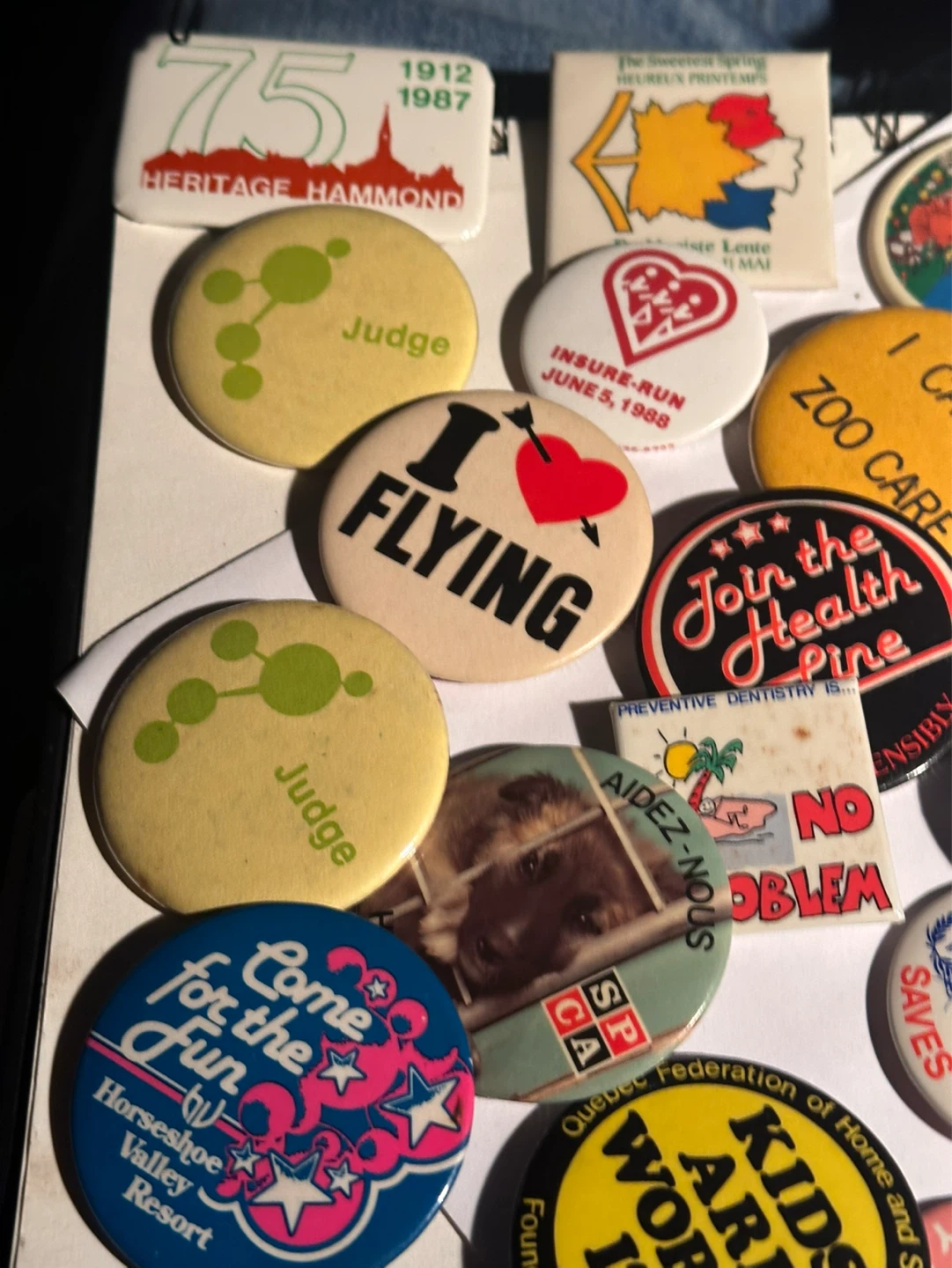 Lot of vintage pinbacks $40 - photo 2