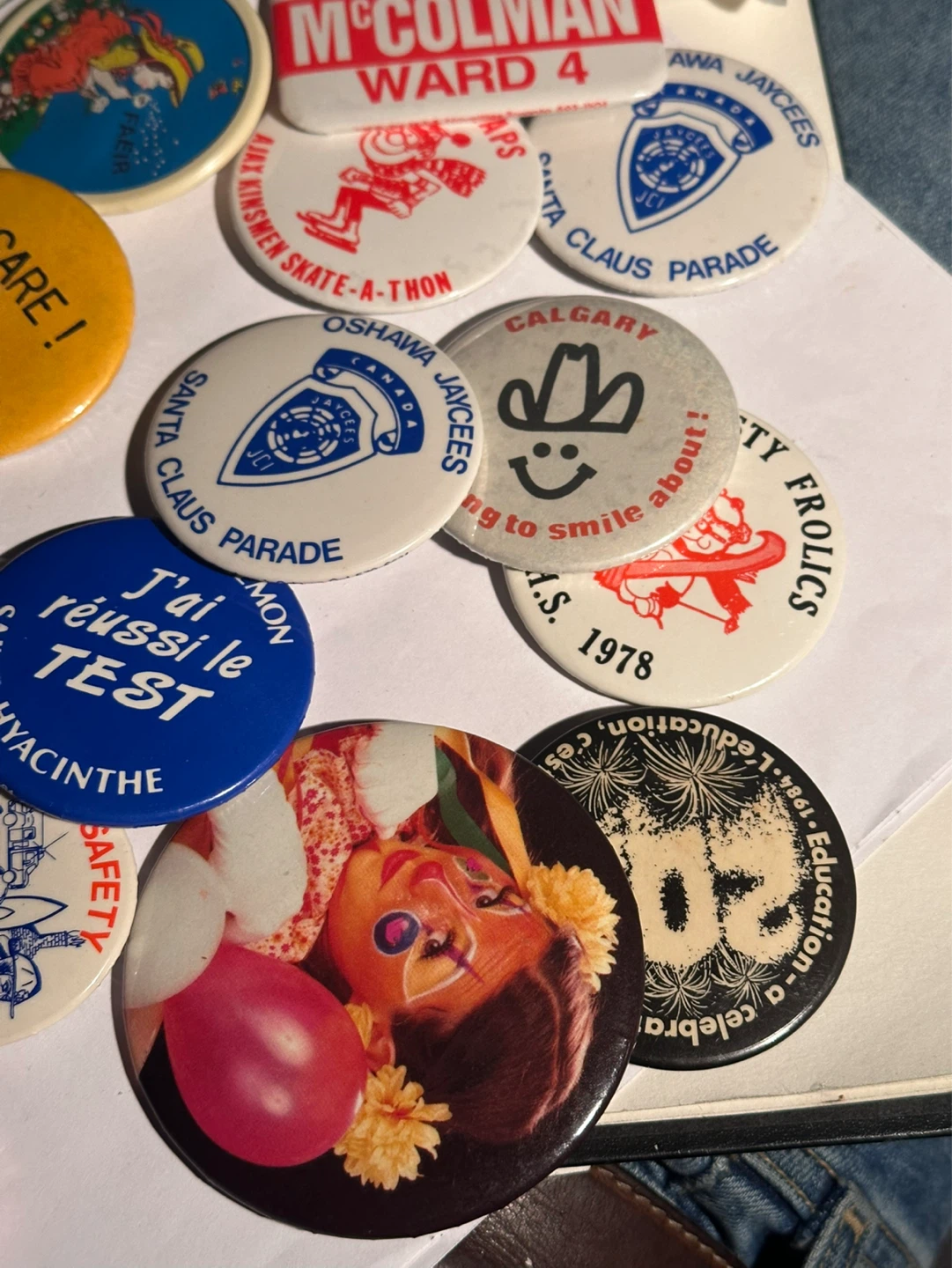 Lot of vintage pinbacks $40 - photo 4