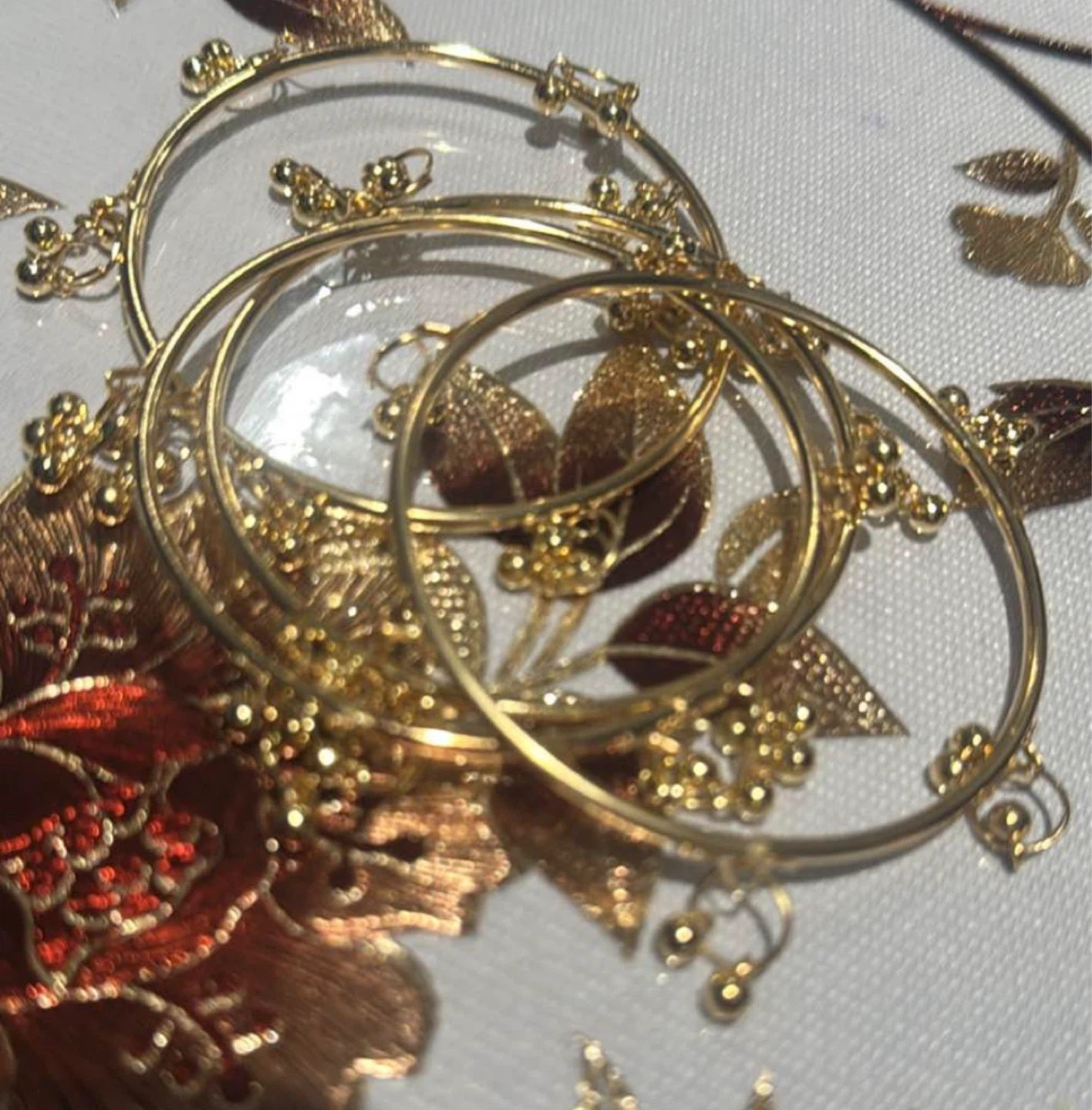Set of 4 Gold Tone Bangle Bracelets Ghughuru  with Bells - photo 4
