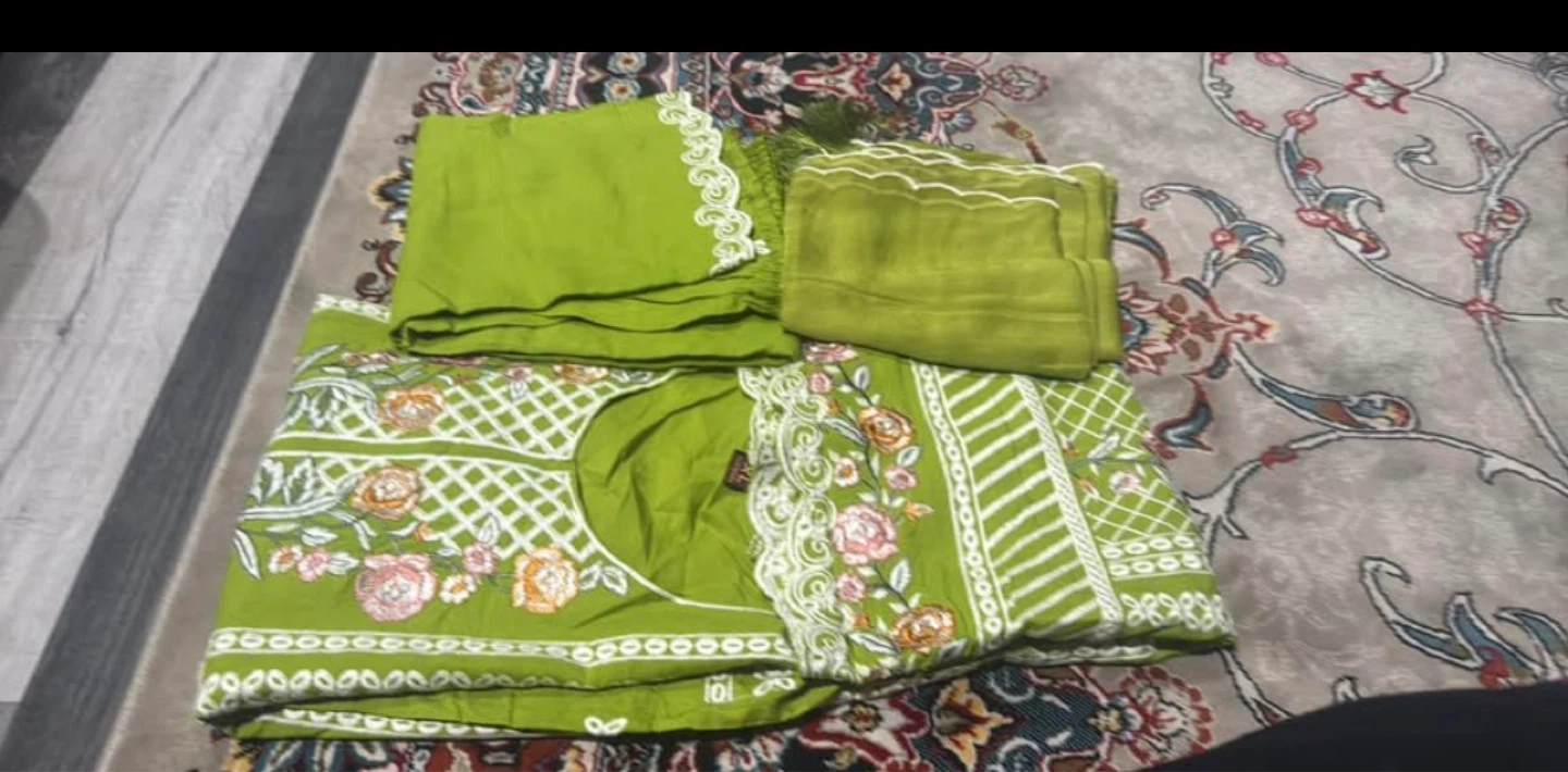 Embroidered 3-Piece Lawn Suit - photo 2