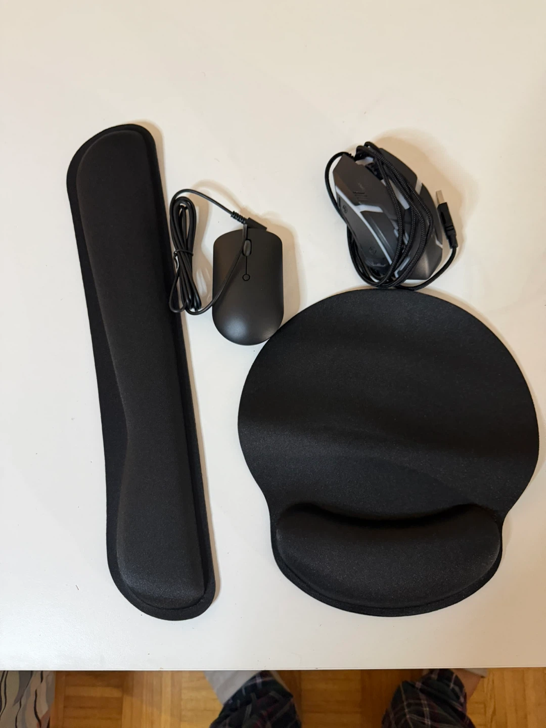 Computer Mouse and Wrist Rest Set