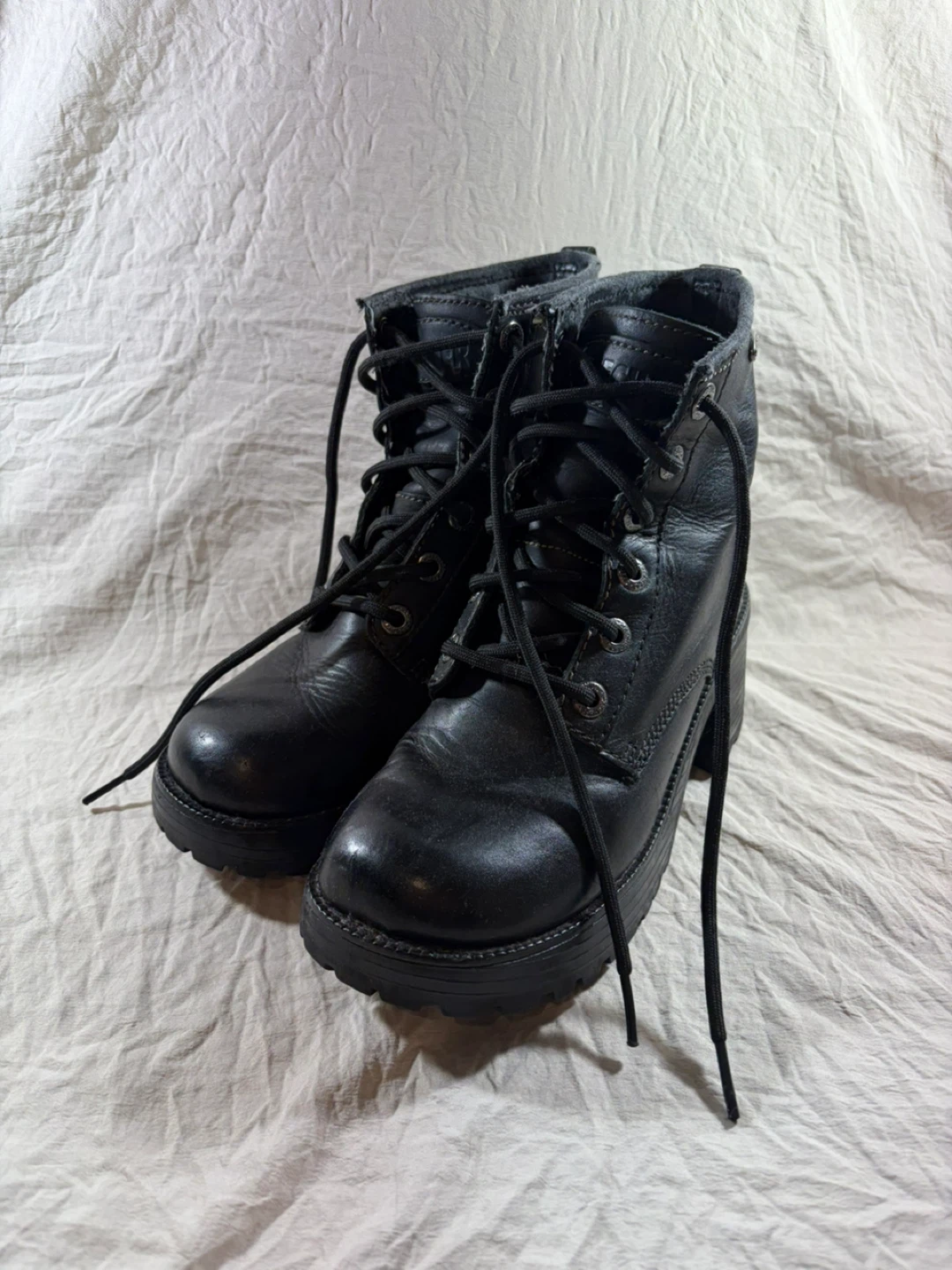 Skechers Women's Black Leather Lace-Up Heeled Boots Size 6