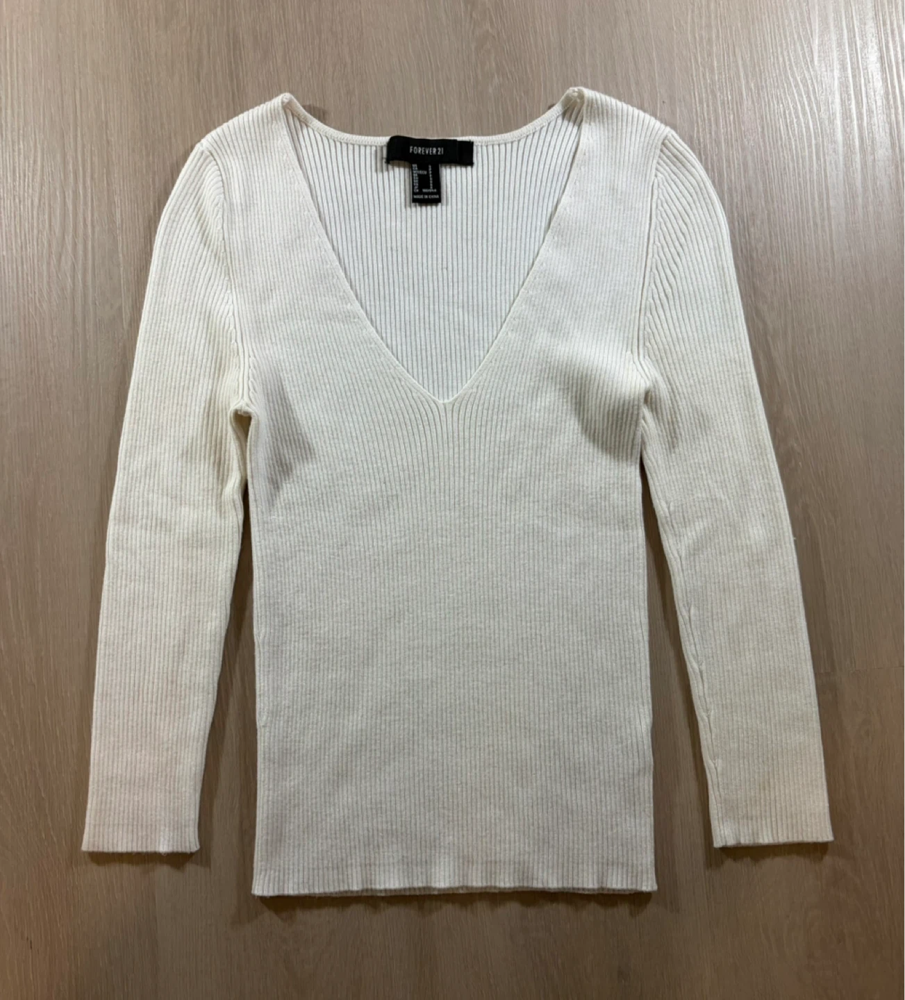 Lot of 6 Tops - Various Brands and Styles - photo 4