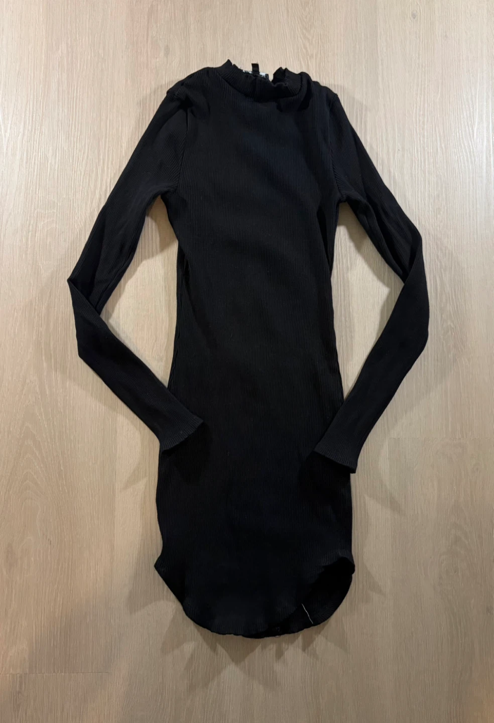 Black sleeveless shirtdress - photo 4