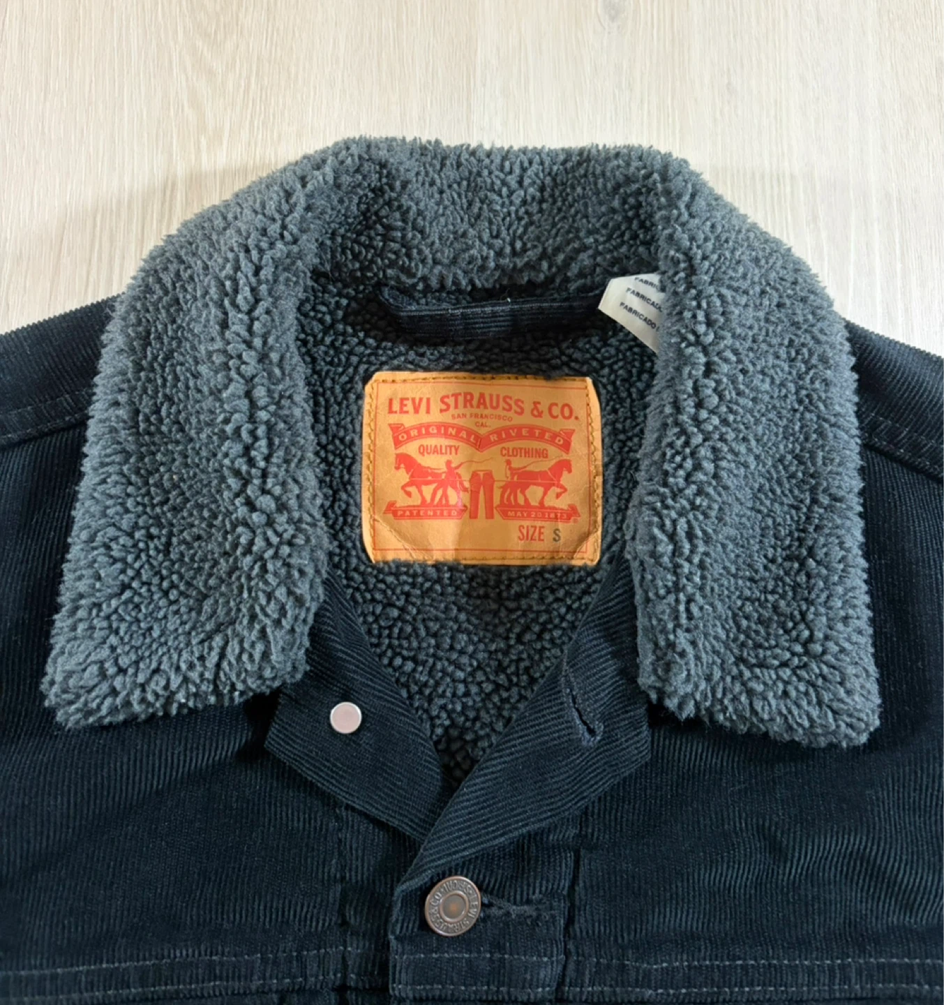 Levi's Sherpa Lined Trucker Jacket - photo 5