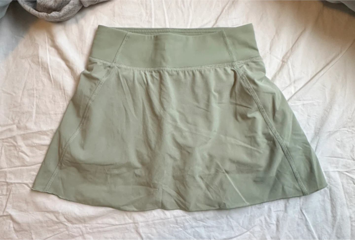 Aritzia skort