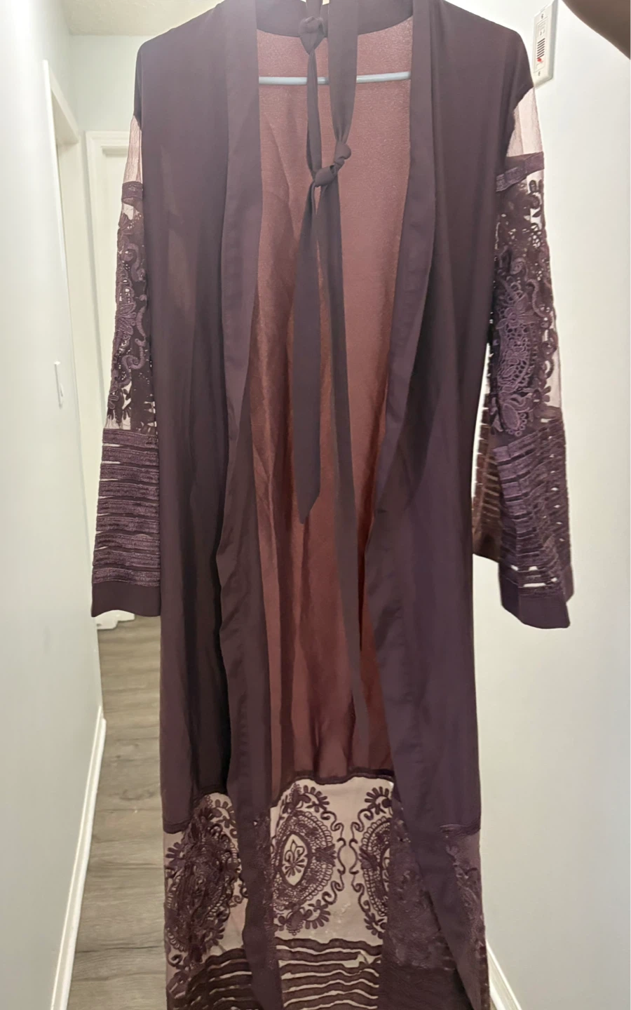 Abaya robe