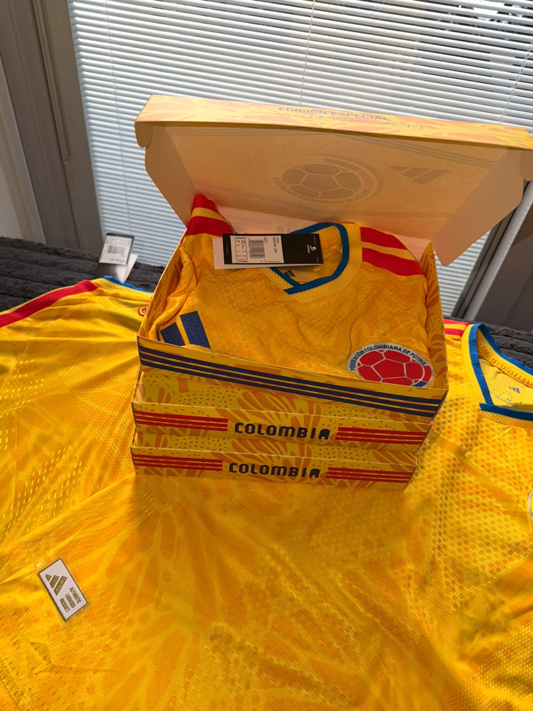 Camiseta Colombia
