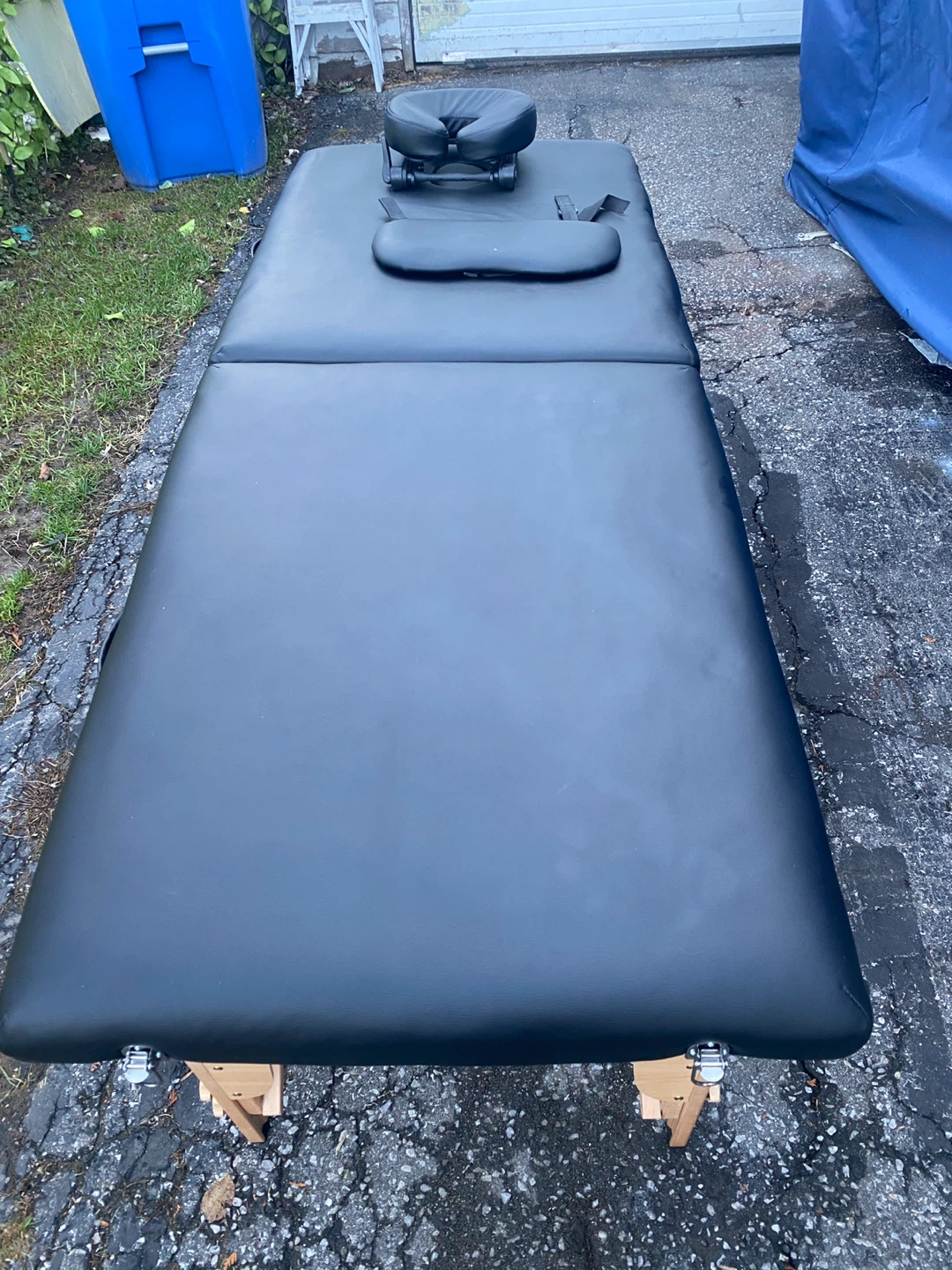 SK Portable Folding Massage Table w/ Carry Case - photo 2