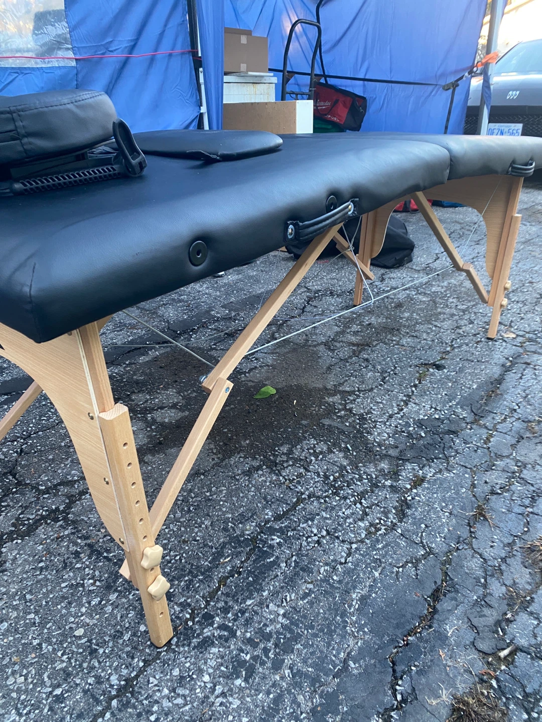 SK Portable Folding Massage Table w/ Carry Case - photo 3