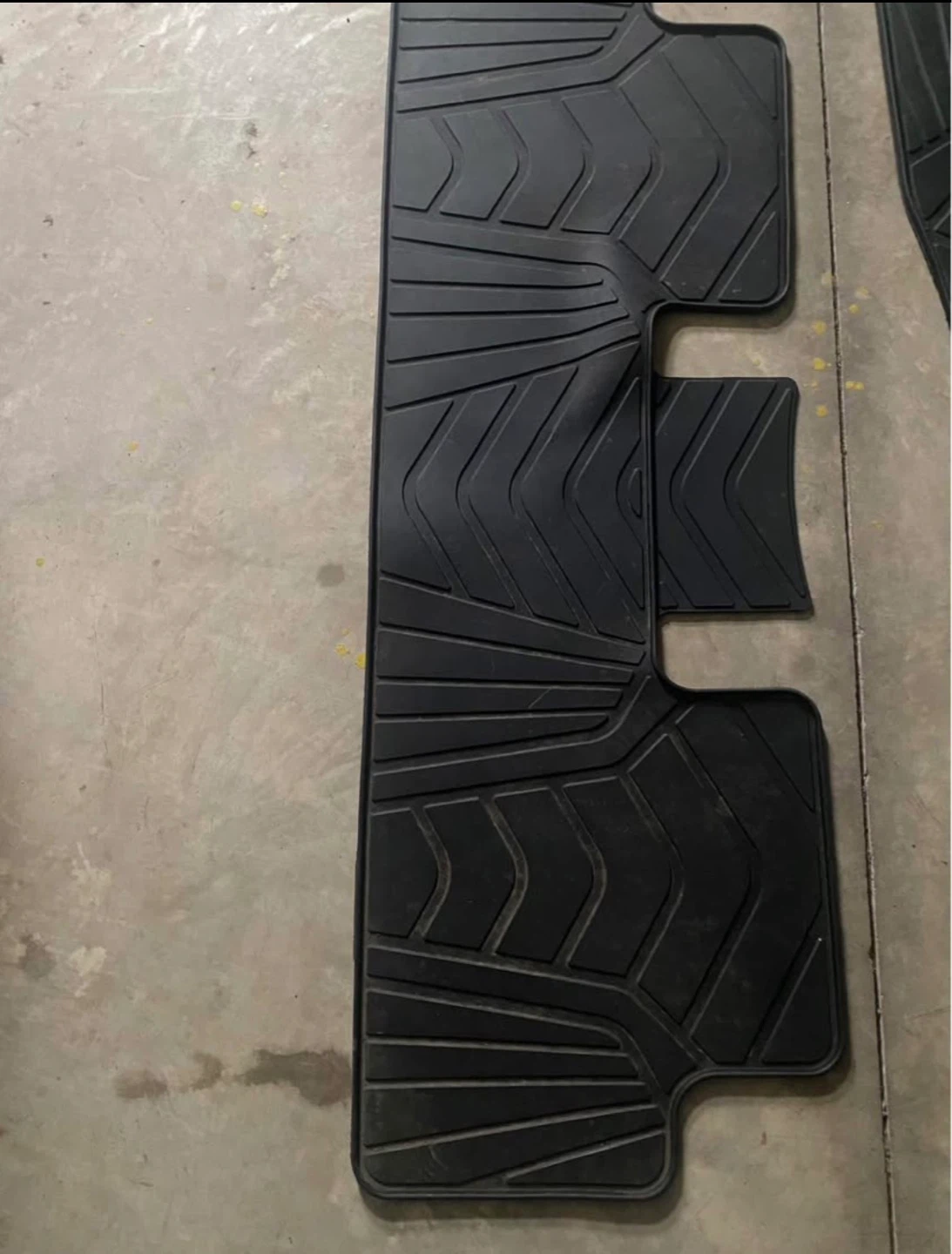 Set of 3 Black Rubber Car Floor Mats - photo 3