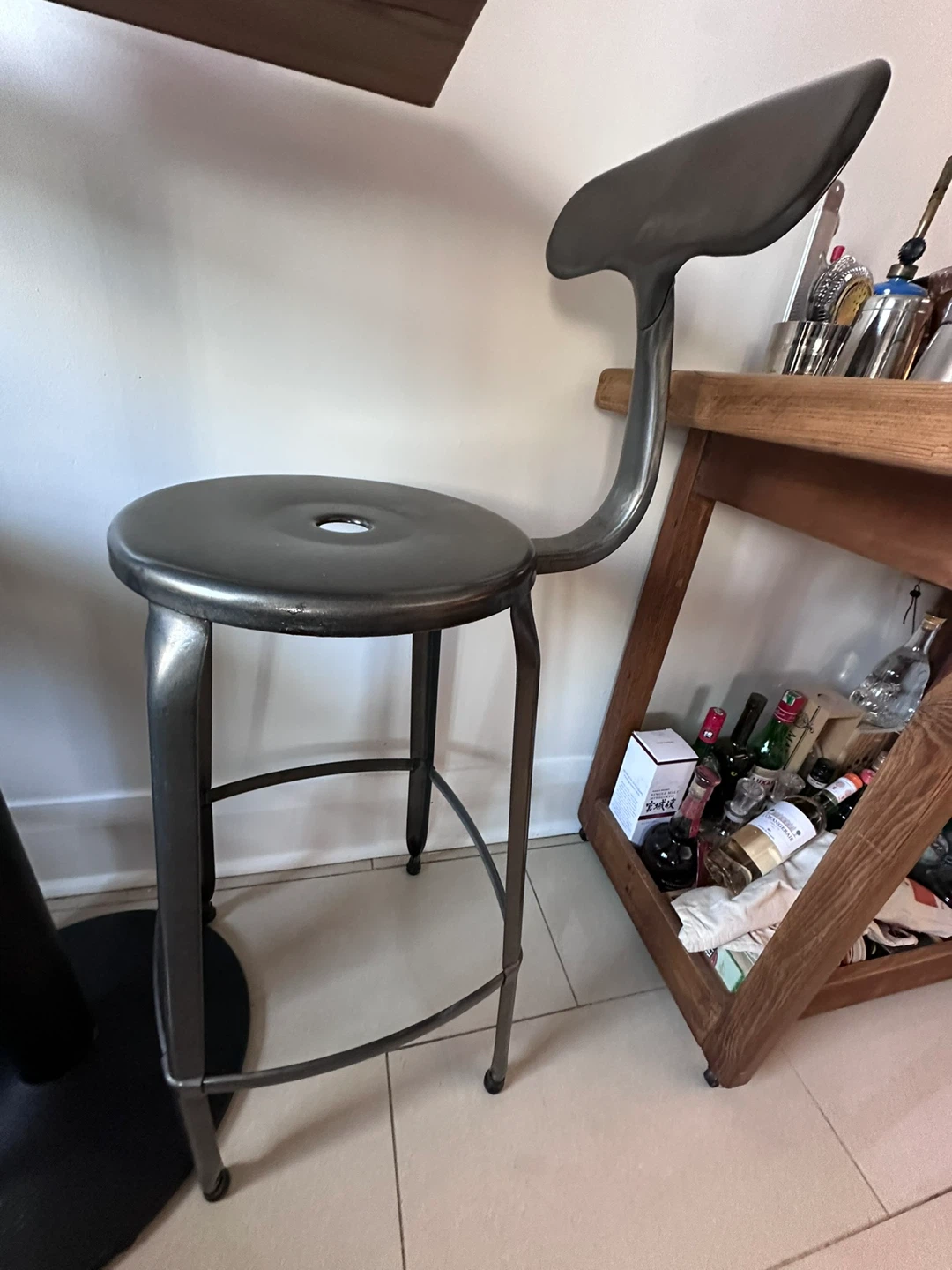 Rustic wood bar table with metal base & two bar stools - photo 4