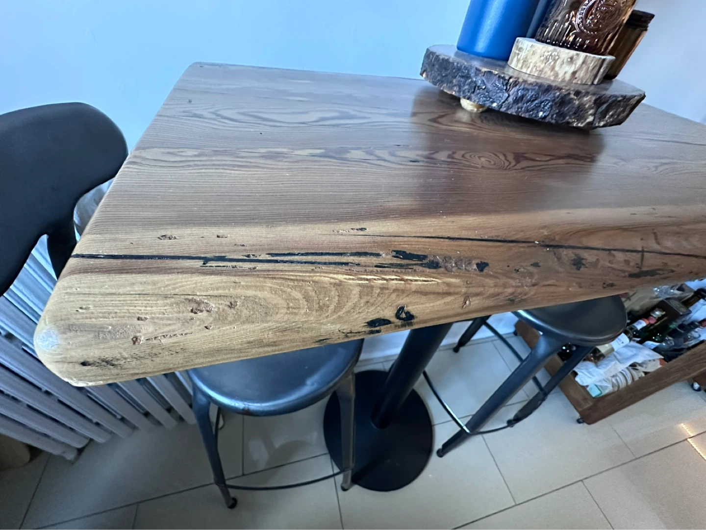 Rustic wood bar table with metal base & two bar stools - photo 2