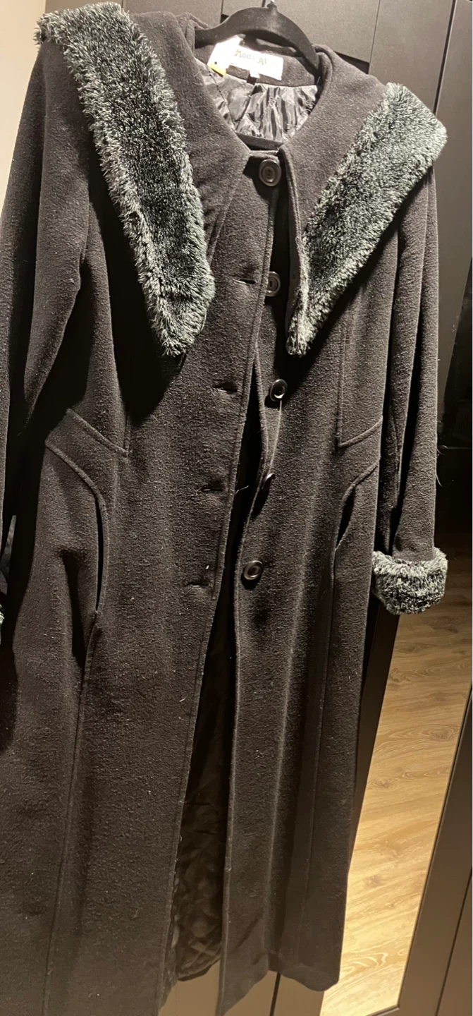 Moda Aliss Black Faux Fur Trim Maxi Coat Size 40 - photo 3