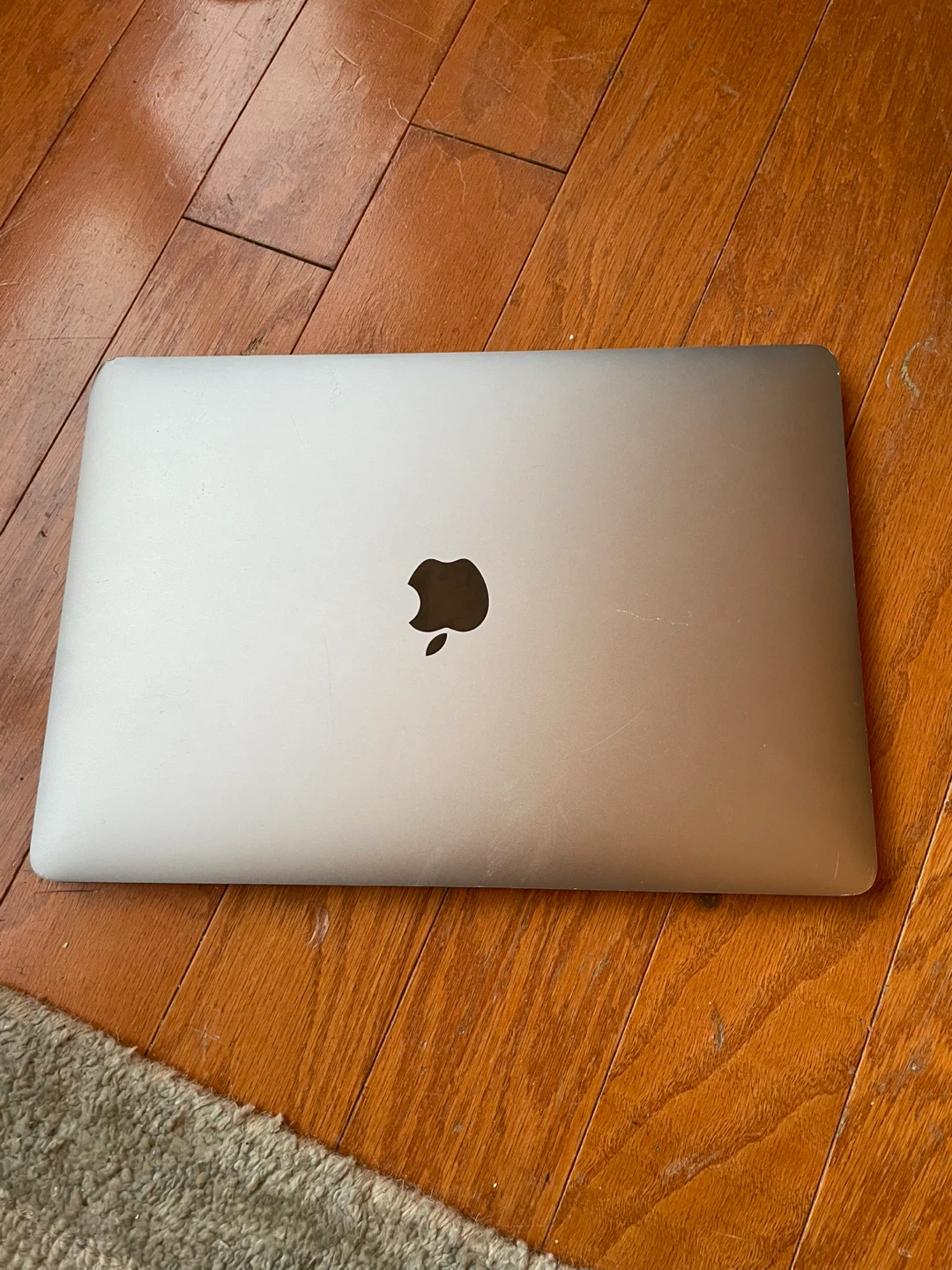 Apple MacBook Pro 13-inch
